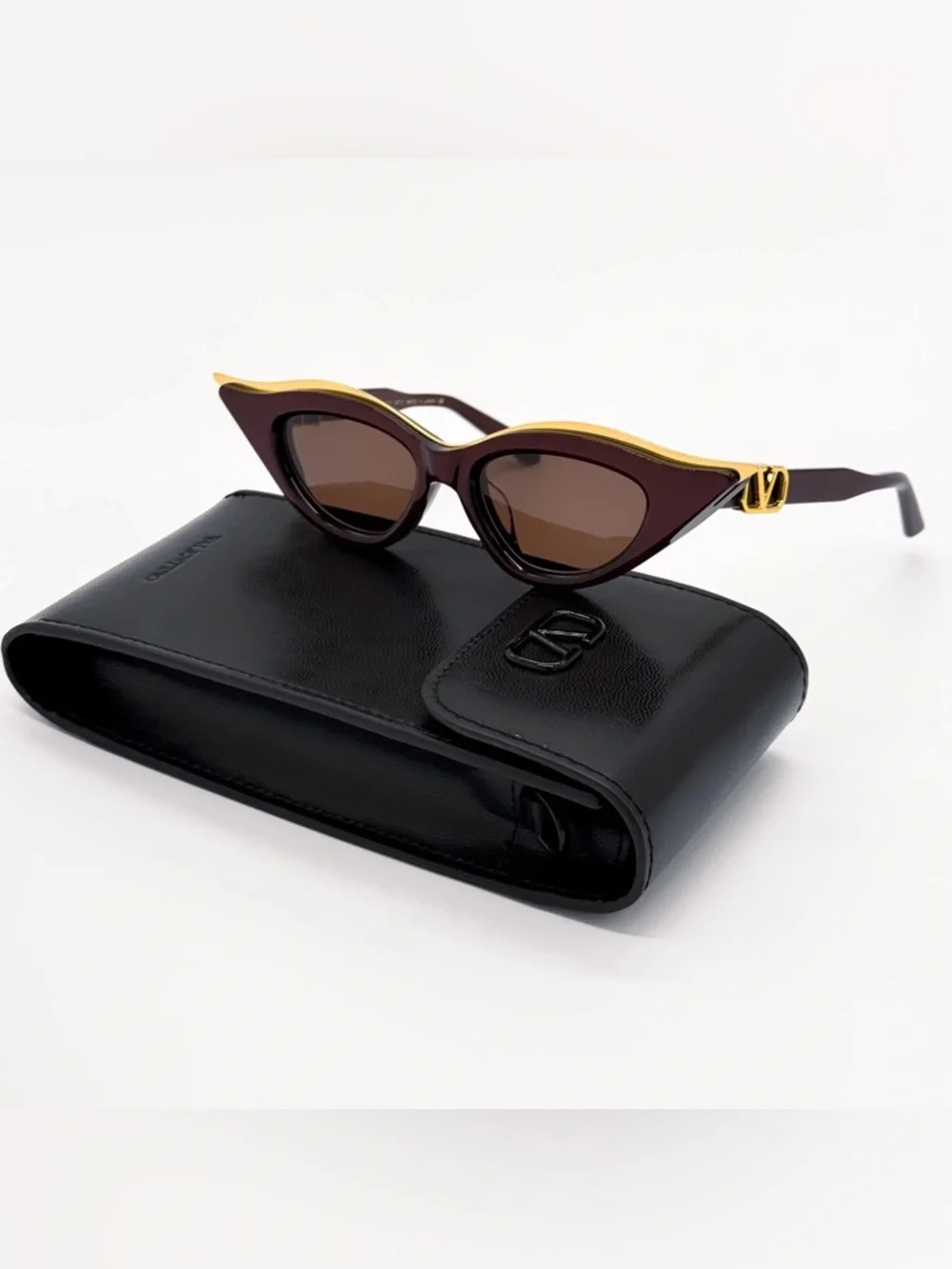 New! Valentino VLS 114B Burgundy Cat-Eye Sunglasses with Gold Trim, Authentic